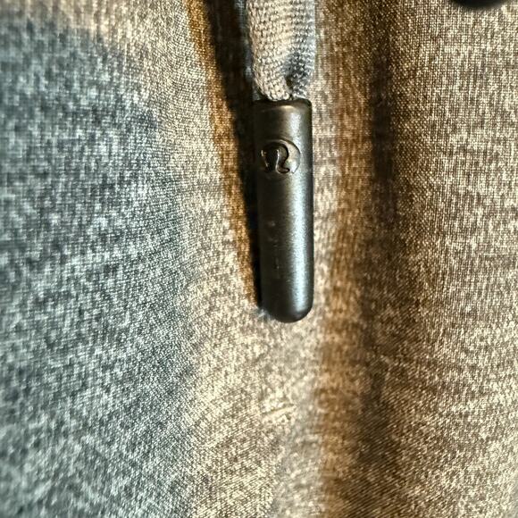 Lululemon Shorts Mens Small Gray Performance Outdoors Stretch Casual - Picture 4 of 8